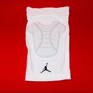 Nike Jordan ONE of Padded Knee Sleeves White L/XL